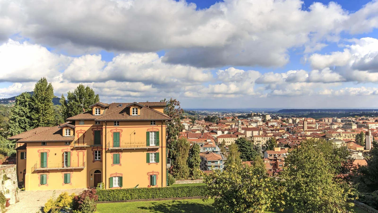 Colonnine di ricarica auto elettriche a Biella