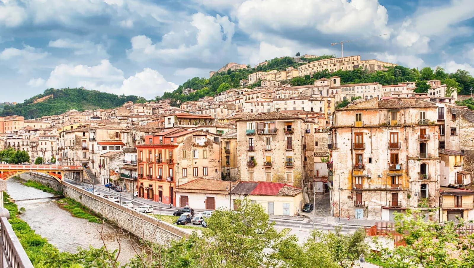 Colonnine di ricarica auto elettriche a Cosenza