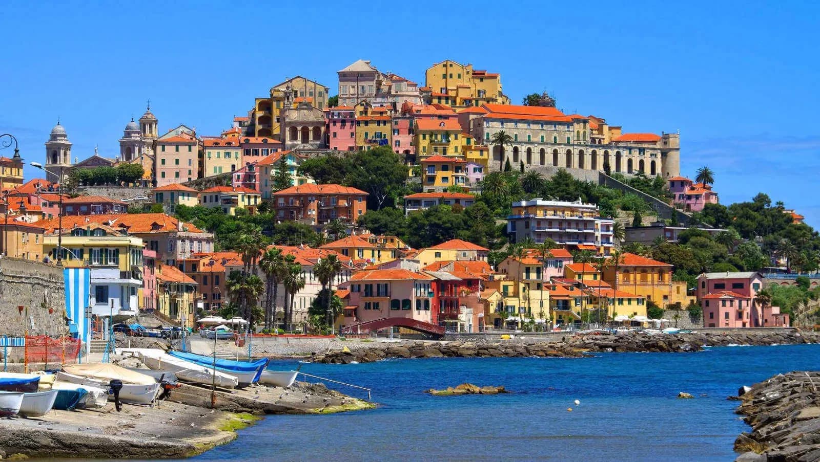Colonnine di ricarica auto elettriche a Imperia