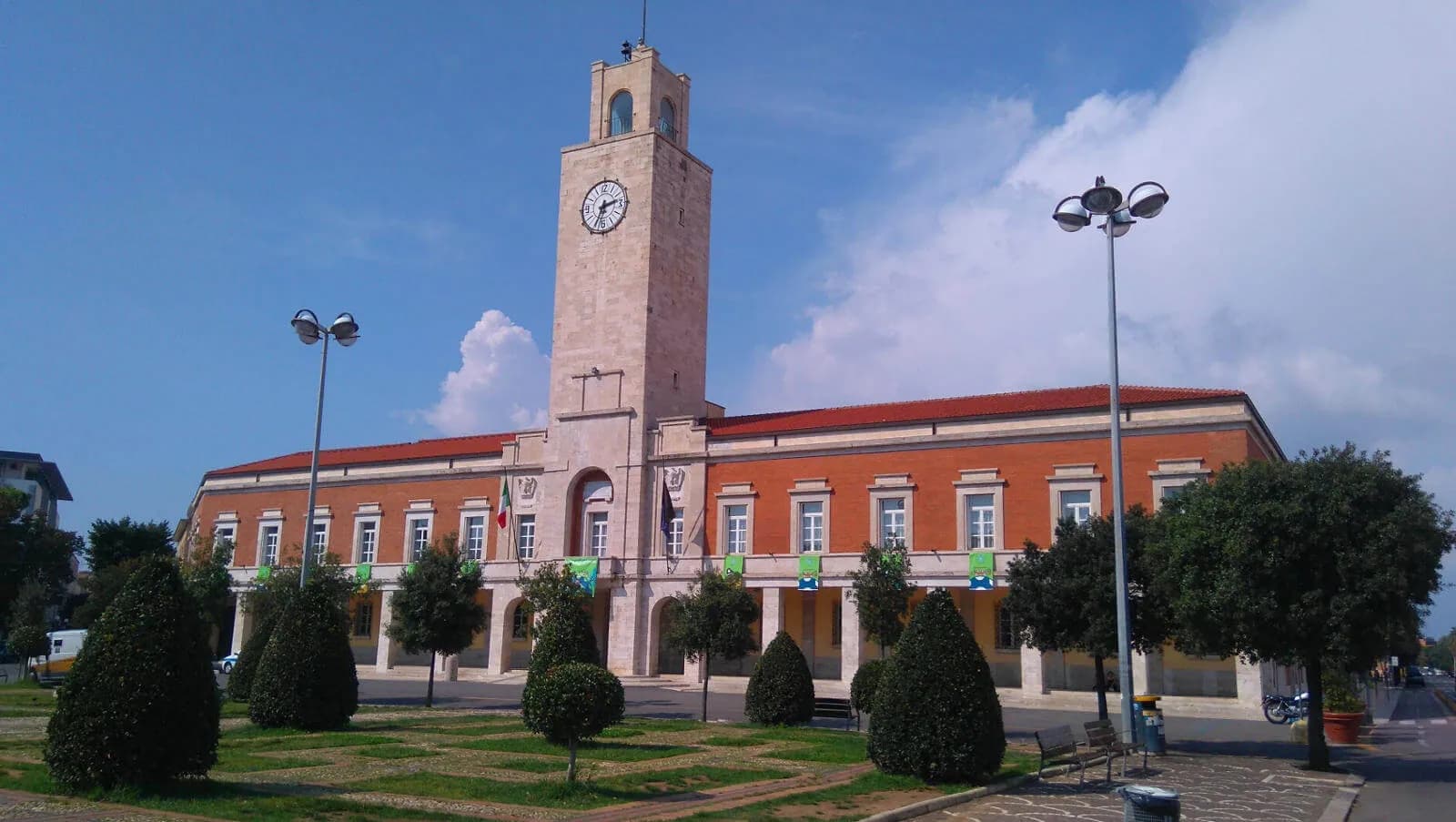 Colonnine di ricarica auto elettriche a Latina