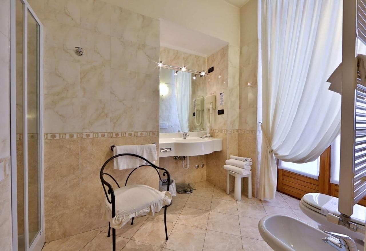 best-western-plus-hotel-genova-torino/best-western-plus-hotel-genova-16.jpg