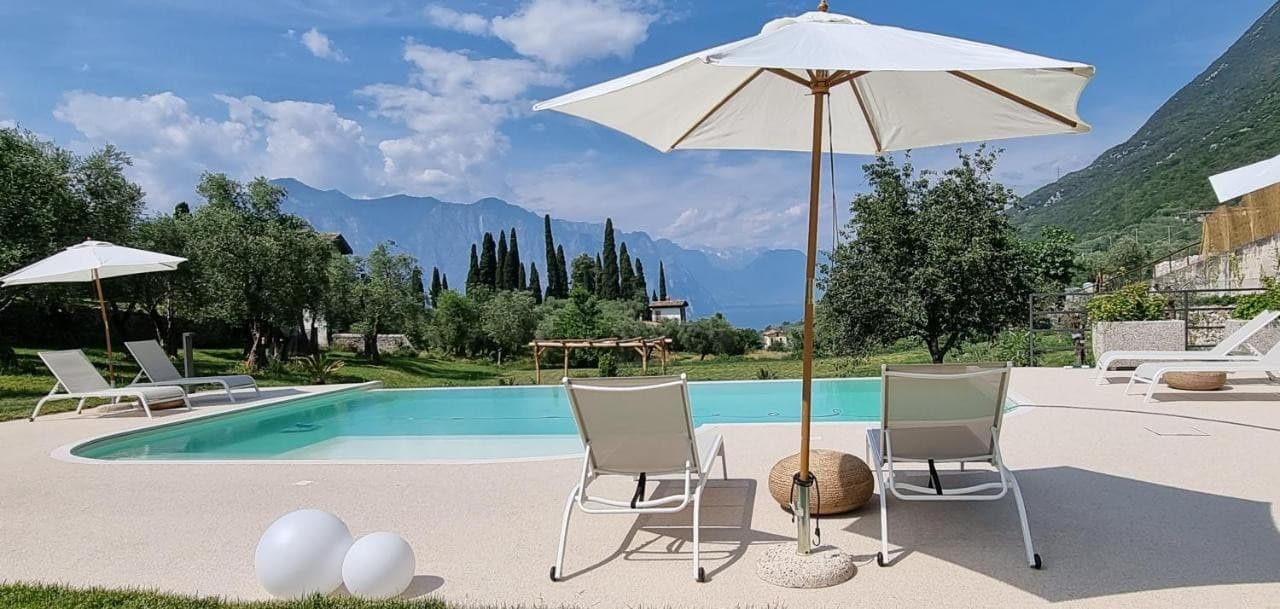 Elle Ecoholiday
