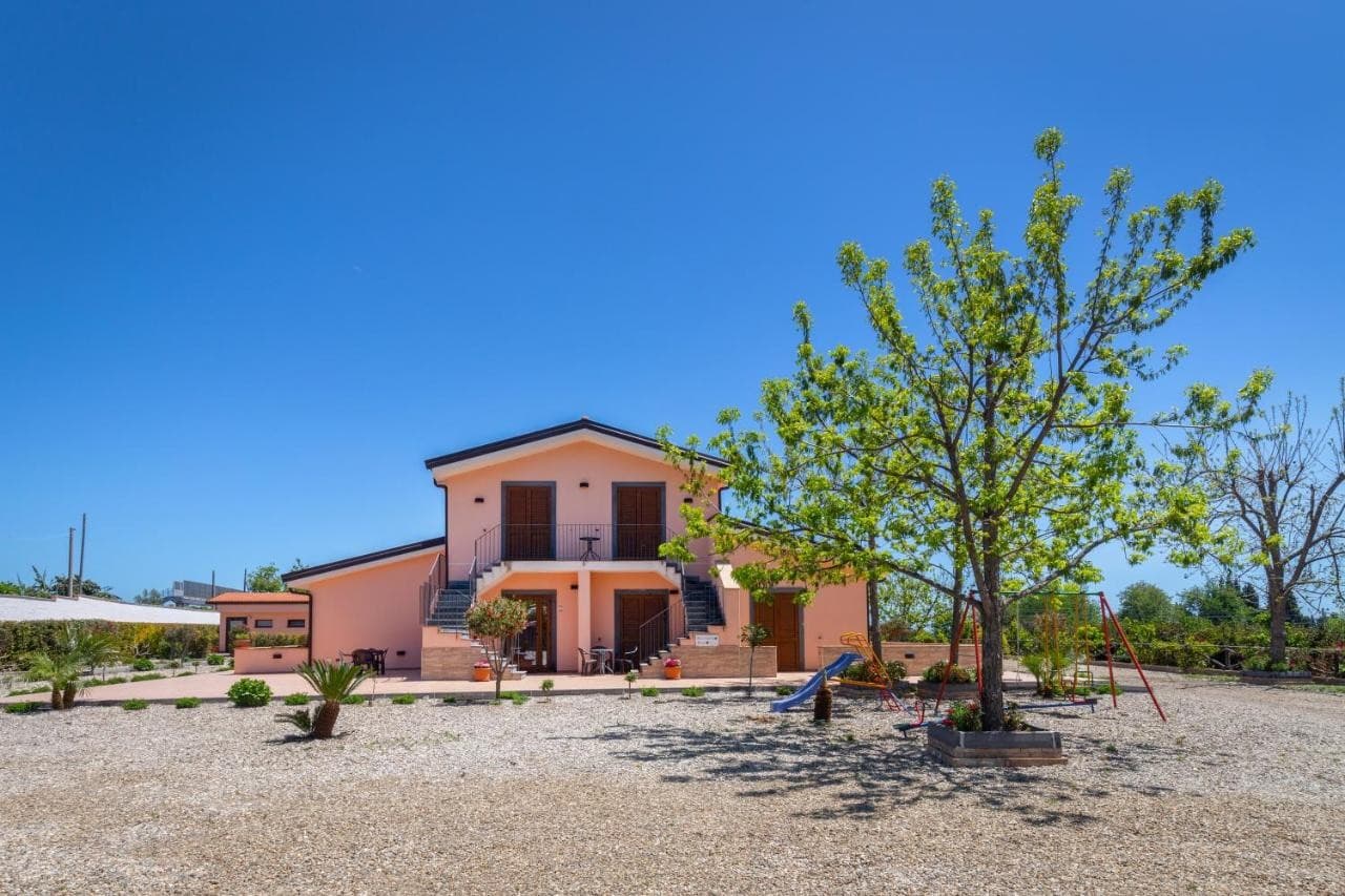 la-terra-dei-sogni-country-hotel-fiumefreddo-sicilia/la-terra-dei-sogni-country-hotel-13.jpg
